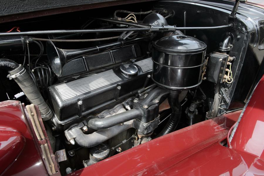  Cadillac Twelve Formal Sedan by Fleetwood 1937 года  (фото 24 из 26)